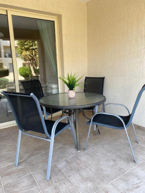 Royal Seacrest Residence Paphos Luaran gambar